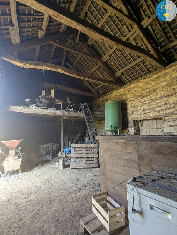 Maison - 140 m² - 2 pièces