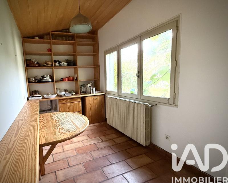 Maison - 337 m² - 11 pièces