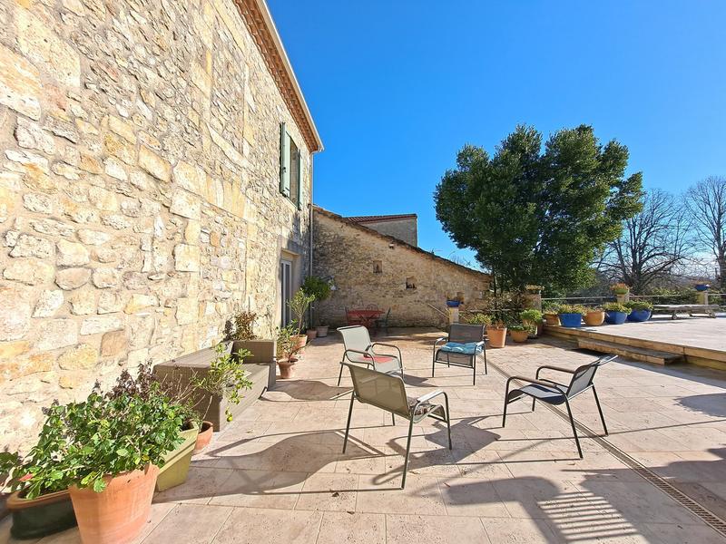 Maison - 221 m² - 9 pièces