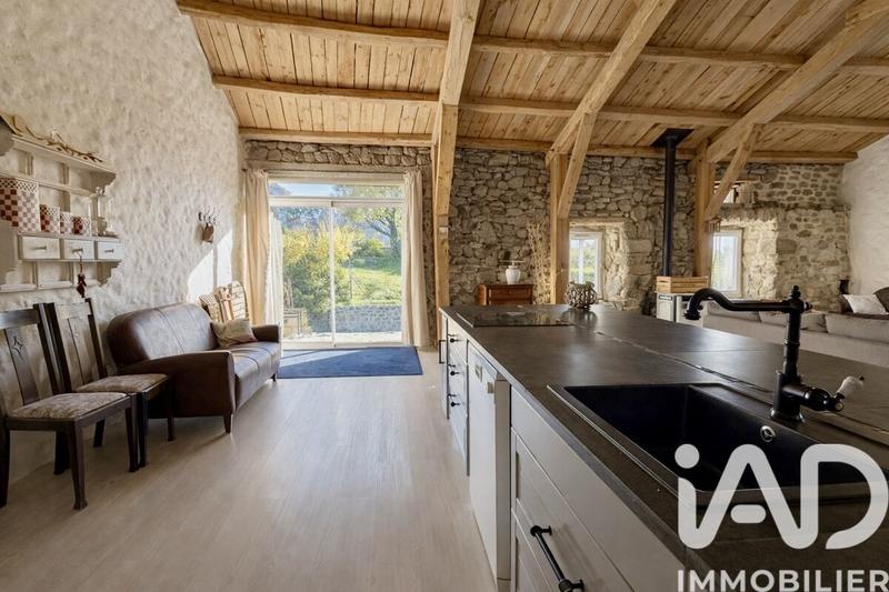 Maison de village - 130 m² - 3 pièces