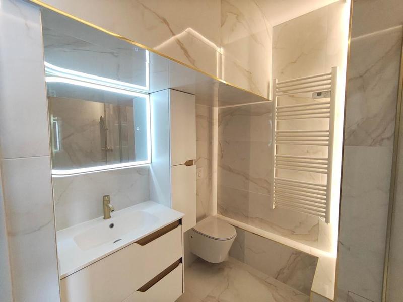 Loft - 84 m² - 2 pièces