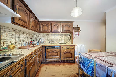 Maison - 210 m² - 8 pièces