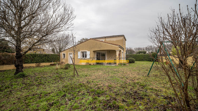 Maison - 102 m² - 4 pièces