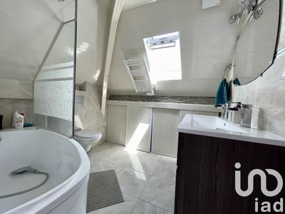 Maison - 190 m² - 8 pièces