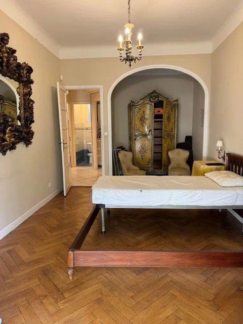 Appartement - 116 m² - 6 pièces