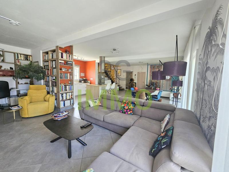 Maison - 150 m² - 6 pièces