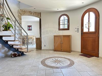 Maison - 193 m² - 6 pièces