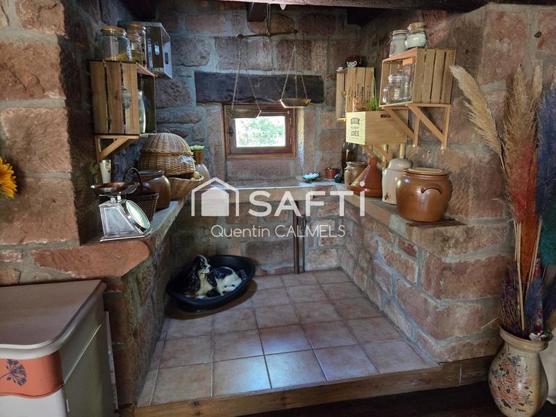 Maison - 220 m² - 4 pièces