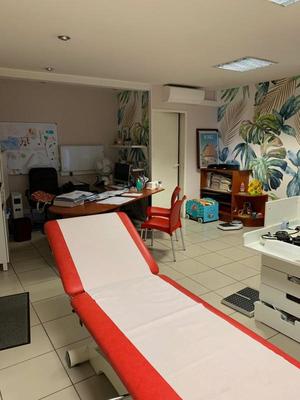 Local d'activité / Entrepôt - 180 m²