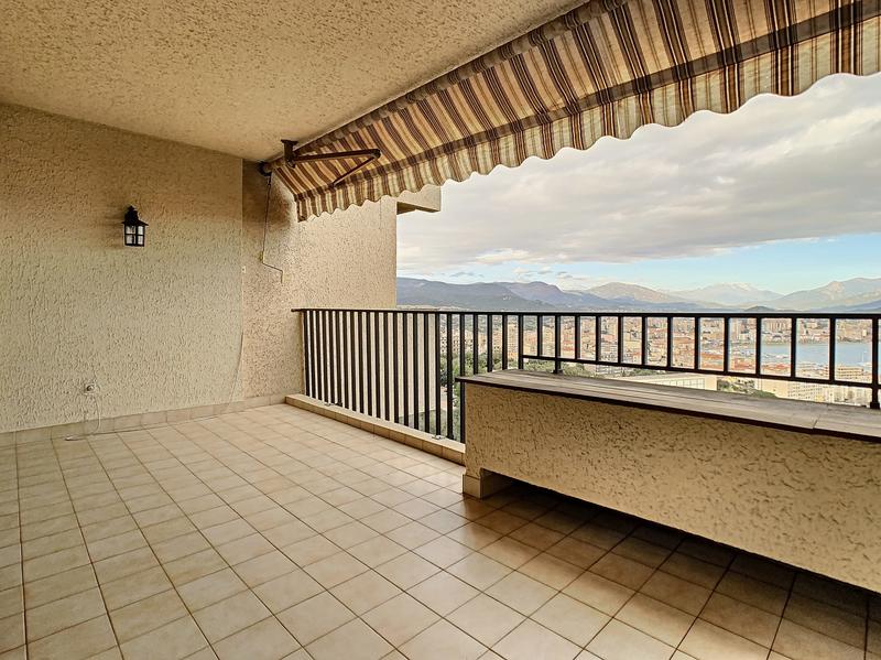 Appartement - 75 m² - 2 pièces