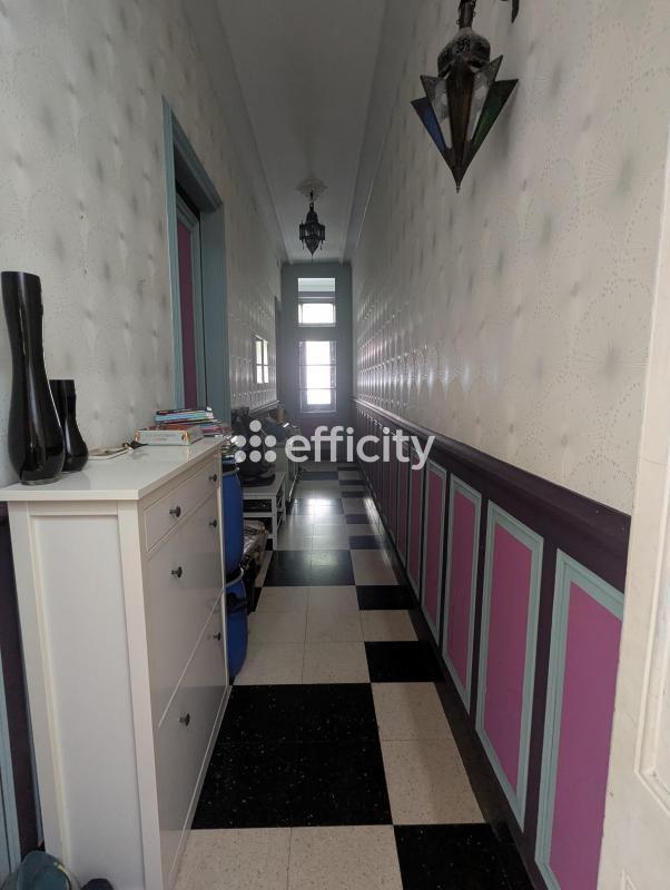 Maison - 165 m² - 10 pièces