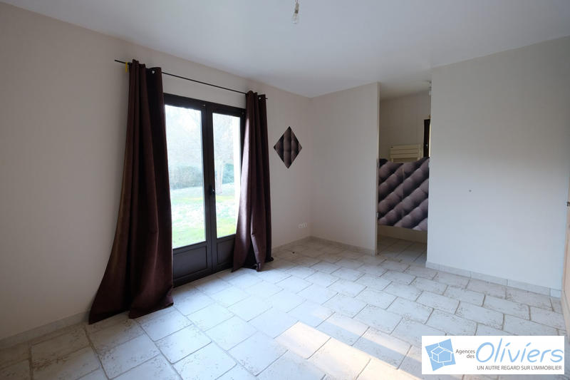 Maison - 260 m² - 9 pièces