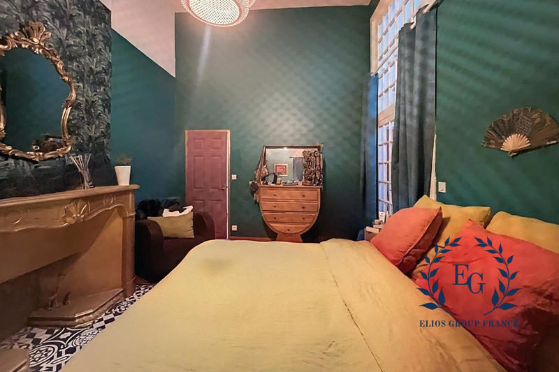 Appartement - 225 m² - 7 pièces