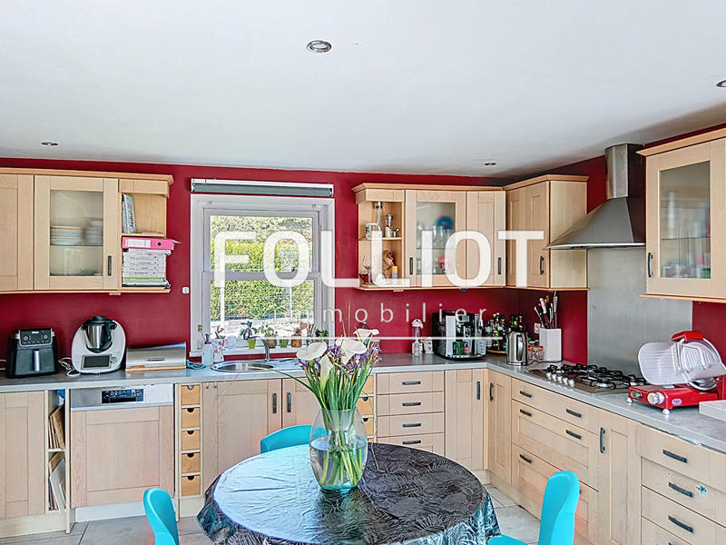 Maison - 189 m² - 6 pièces