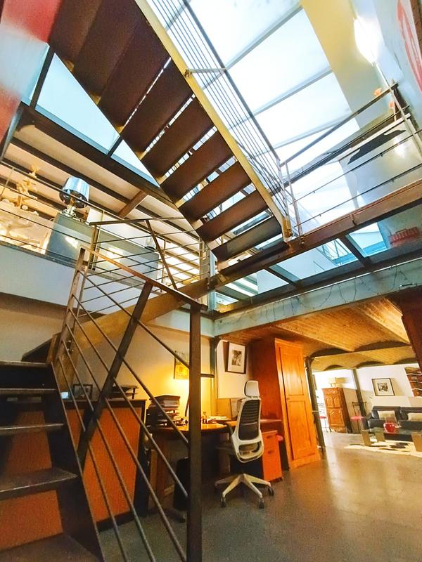 Loft - 198 m² - 7 pièces