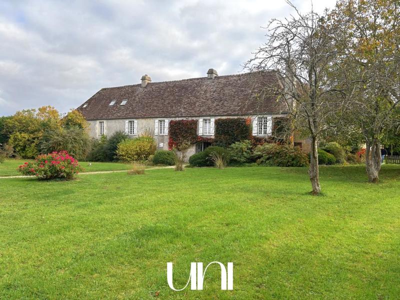 Maison - 341 m² - 10 pièces