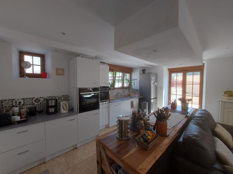 Maison traditionnelle - 262 m² - 6 pièces