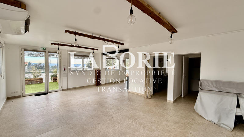 Local d'activités - 80 m²