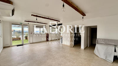 Local d'activités - 80 m²