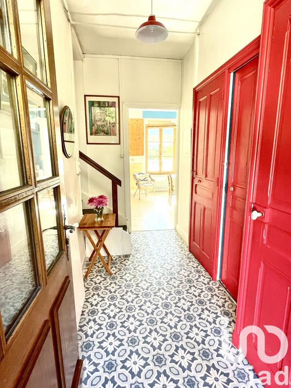 Maison - 197 m² - 8 pièces