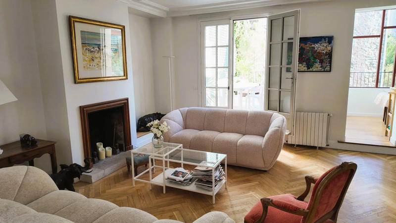 Appartement - 180 m² - 6 pièces