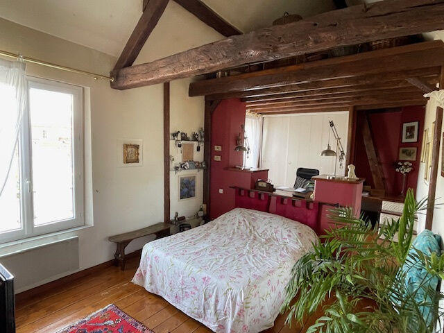 Maison - 210 m² - 5 pièces