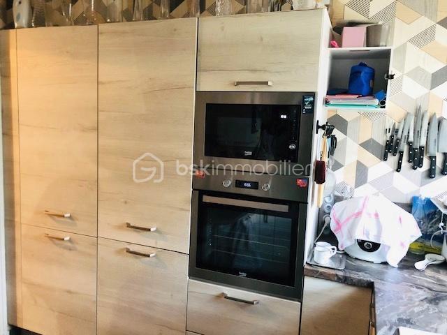 Appartement - 94 m² - 5 pièces