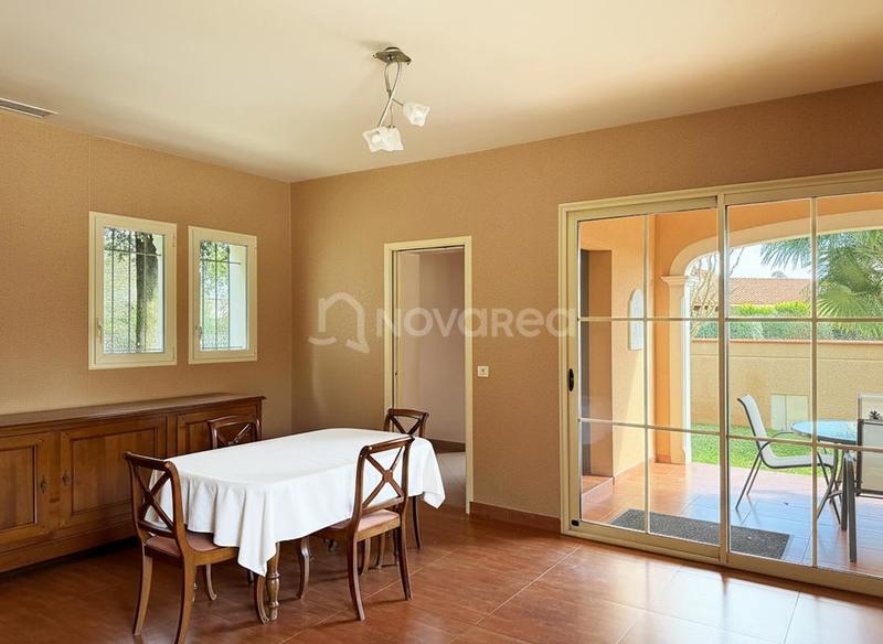 Villa - 241 m² - 7 pièces