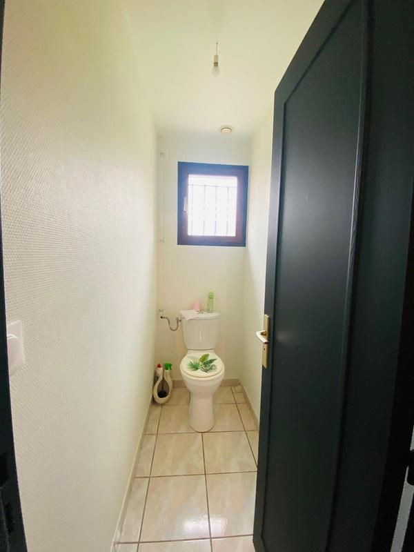 Maison - 93 m² - 5 pièces