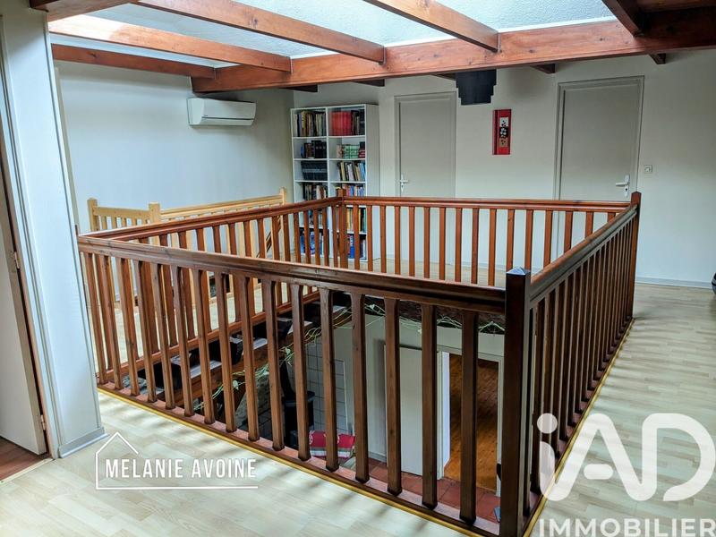 Maison - 255 m² - 7 pièces