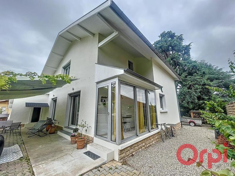 Maison - 146 m² - 5 pièces