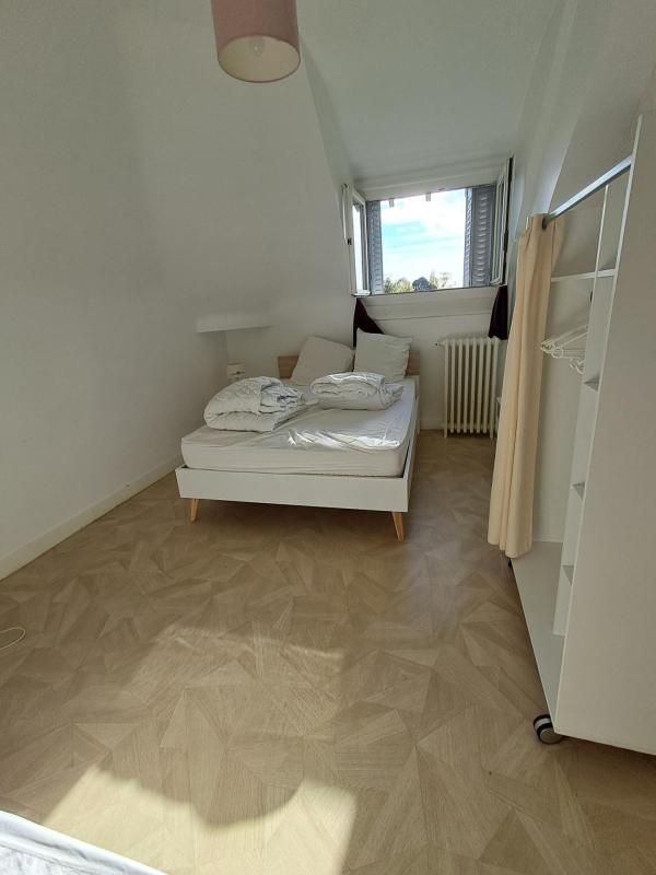 Demeure - 292 m² - 10 pièces