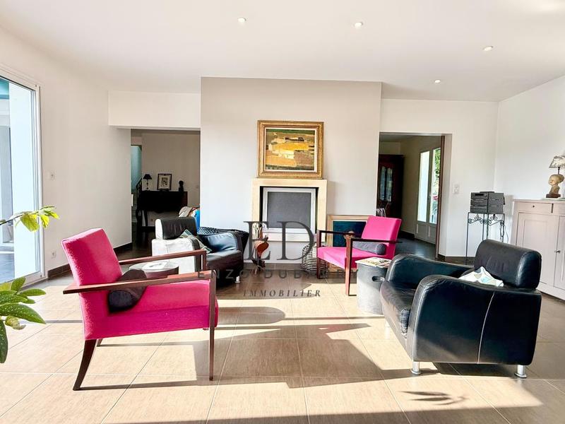 Maison - 170 m² - 6 pièces