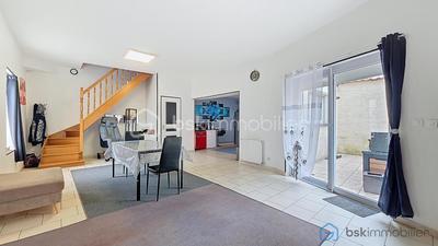 Maison de ville - 92 m² - 5 pièces