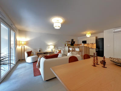 Appartement - 79 m² - 3 pièces