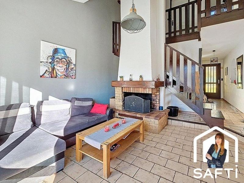 Maison - 95 m² - 5 pièces