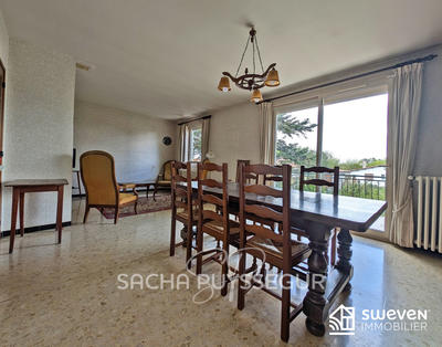 Maison - 90 m² - 4 pièces