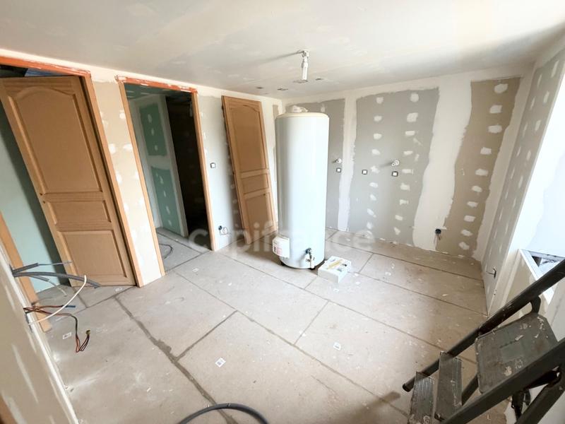 Maison - 83 m² - 4 pièces