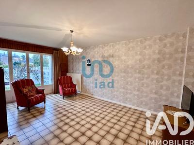 Maison - 98 m² - 5 pièces