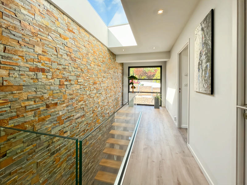 Maison - 226 m² - 7 pièces