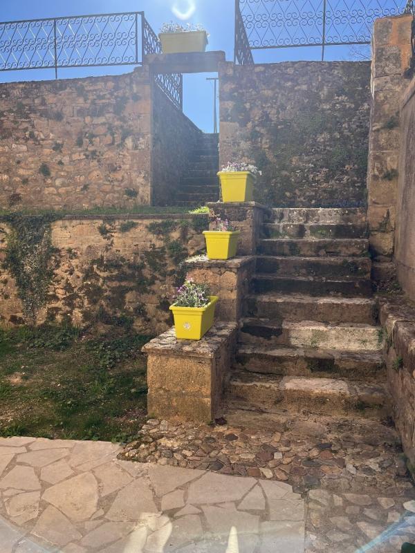 Maison en pierre - 140 m² - 5 pièces