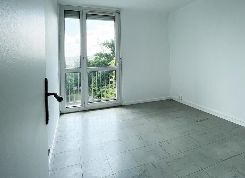 Appartement - 77 m² - 4 pièces