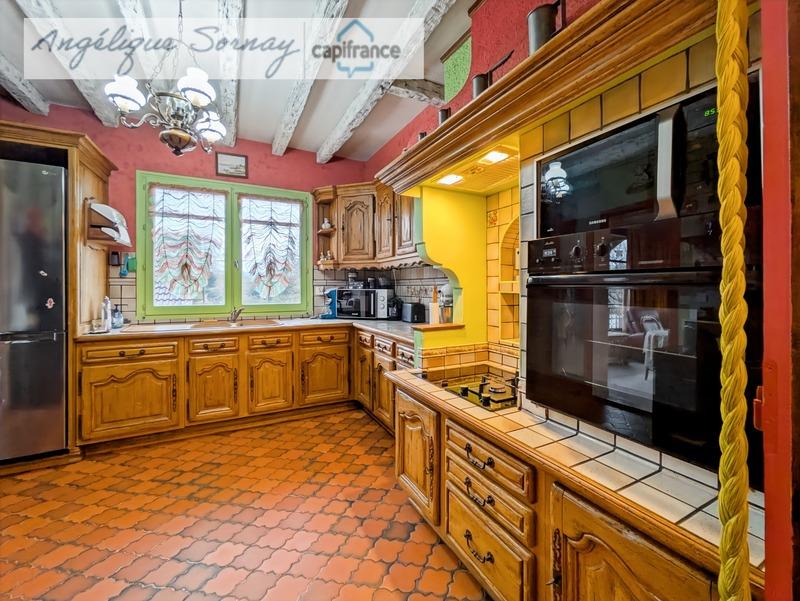 Maison - 207 m² - 7 pièces