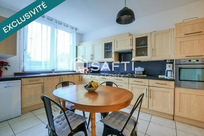 Appartement - 90 m² - 4 pièces