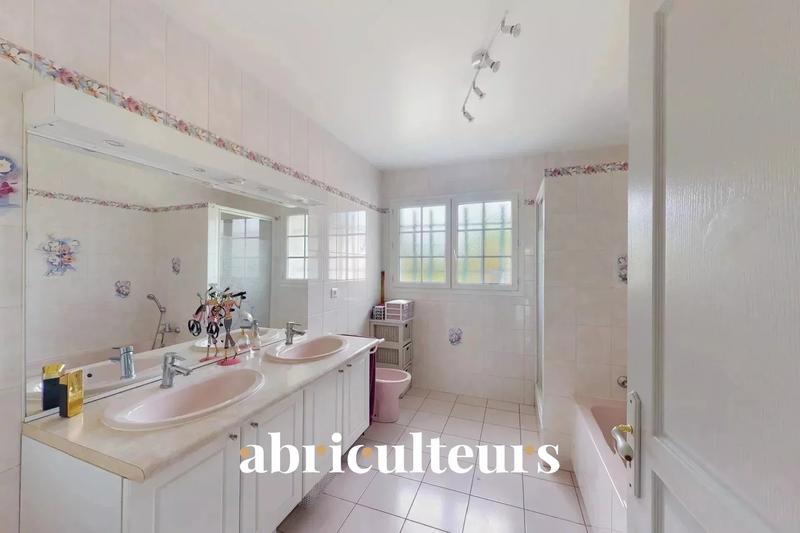 Maison - 160 m² - 5 pièces