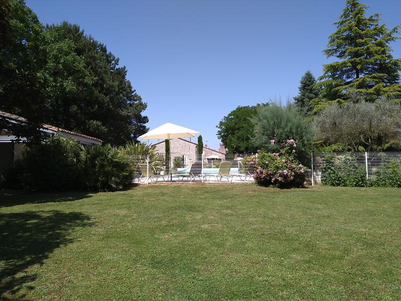 Maison - 240 m² - 7 pièces