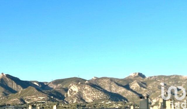 Appartement - 75 m² - 4 pièces