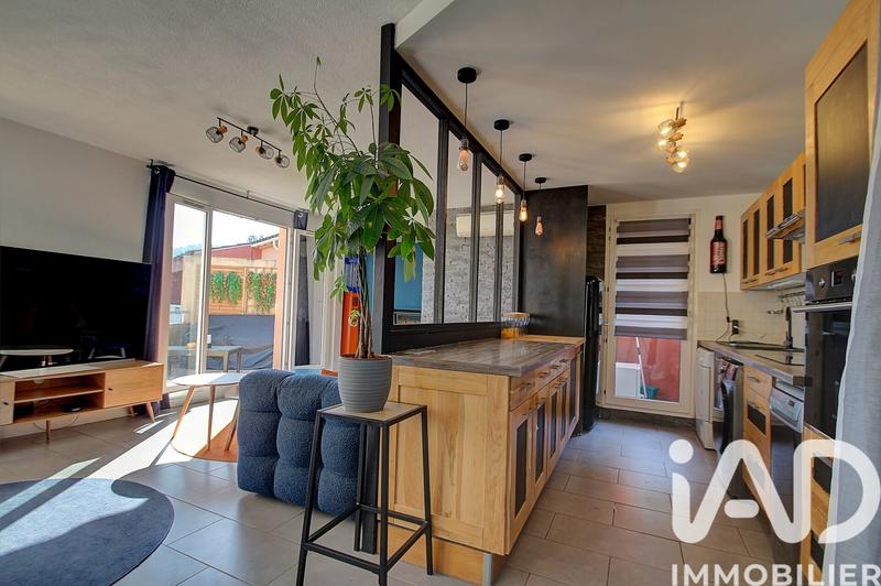 Appartement - 77 m² - 4 pièces