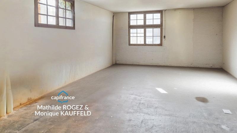 Maison - 274 m² - 7 pièces