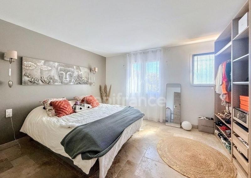 Maison - 190 m² - 5 pièces